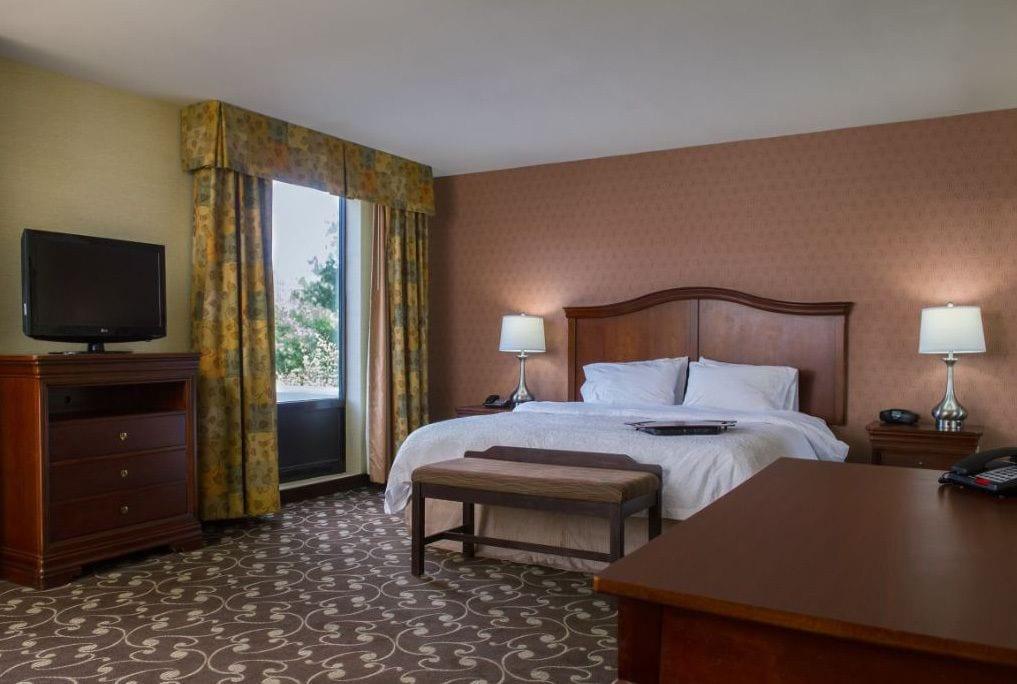 Hotel Hampton By Hilton Brattleboro Esterno foto