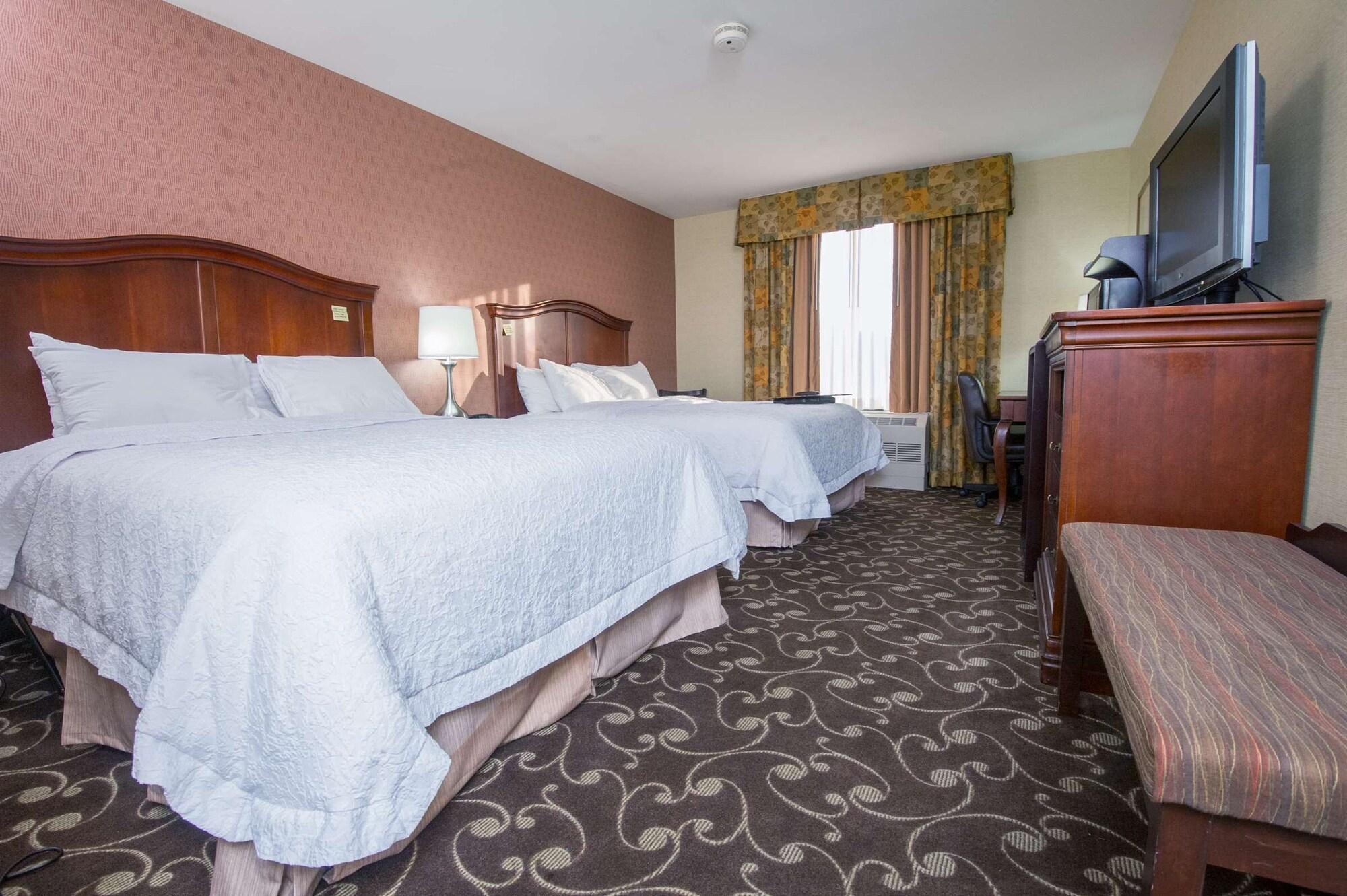Hotel Hampton By Hilton Brattleboro Esterno foto