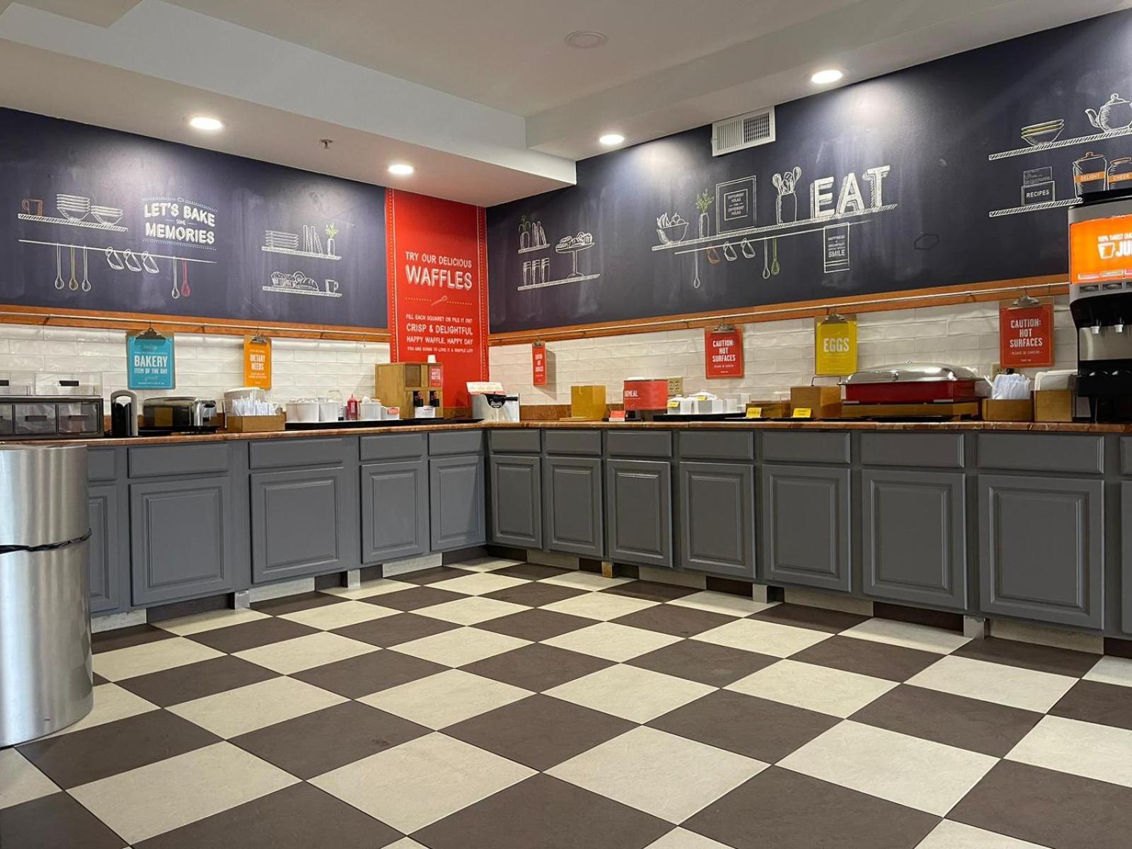Hotel Hampton By Hilton Brattleboro Esterno foto